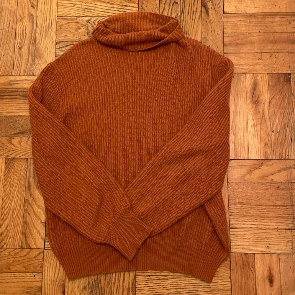 Oak + Fort Orange Turtleneck